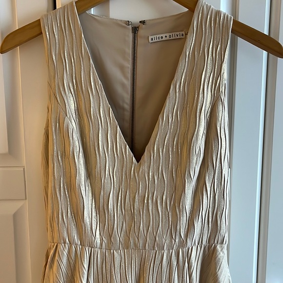 Alice + Olivia Dress - Picture 3 of 8